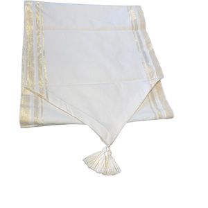 NWT Princess House Sparkle Table Runner